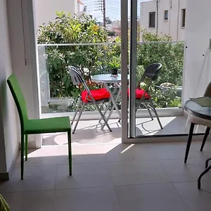 chicos-studios.hotelsatayianapa.com/